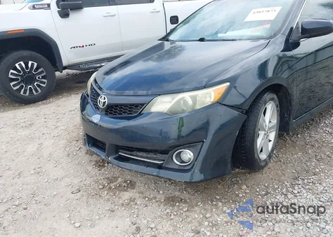 2014 Toyota Camry Se z USA, uszkodzony, nr VIN 4T1BF1FK5EU858050